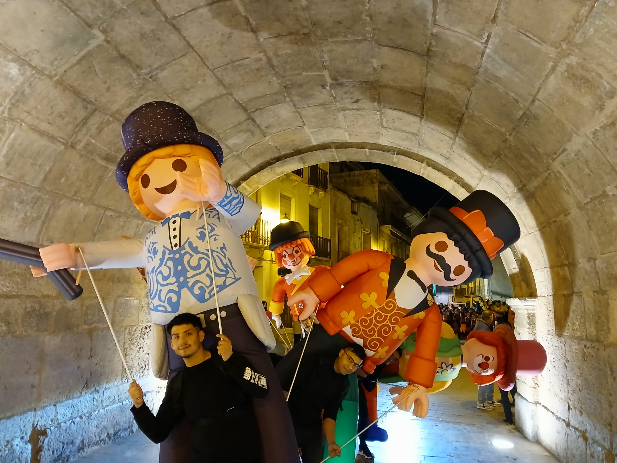 Marionetas Play